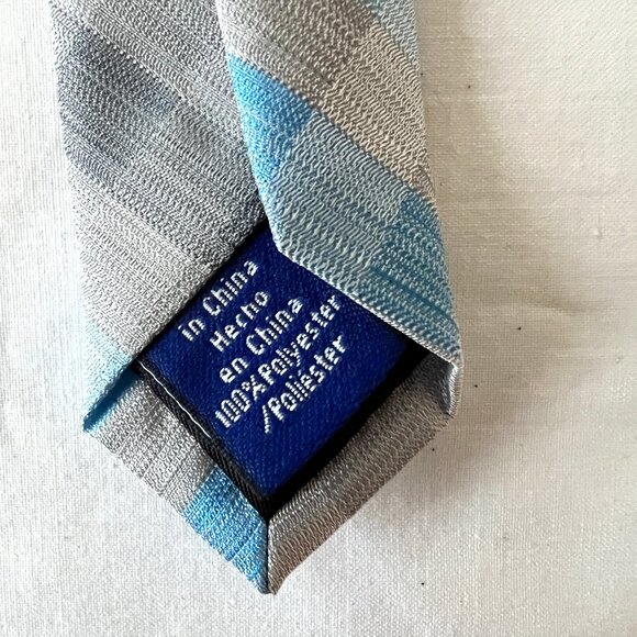 Apt. 9 Gray and Blue Tie, with Tie Bar, 57" x 2.75" New without Tags - Picture 5 of 10